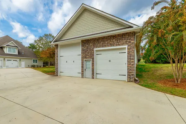 43 Hidden Hills DR, Chickamauga, GA 30707