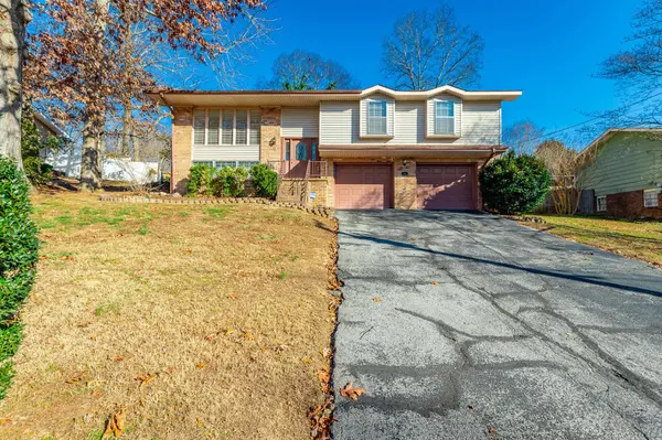 909 Spurling DR, Hixson, TN 37343