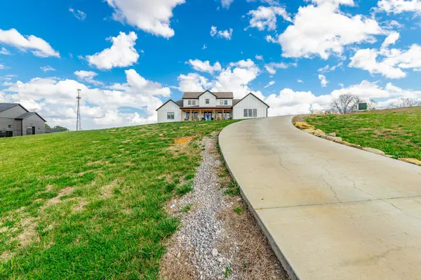 686 Bell RD, Lafayette, GA 30728