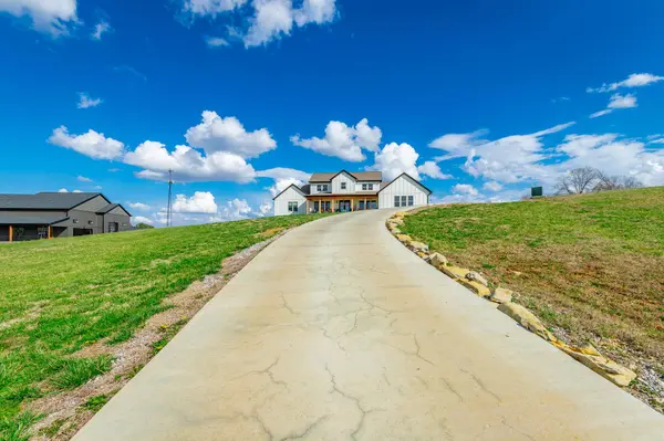 686 Bell RD, Lafayette, GA 30728