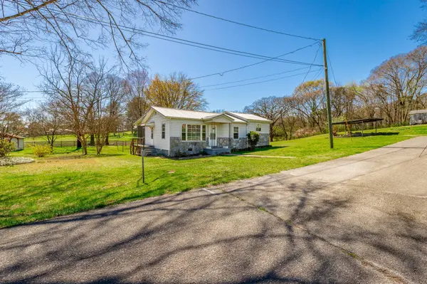 55 Rutledge ST, Chickamauga, GA 30707