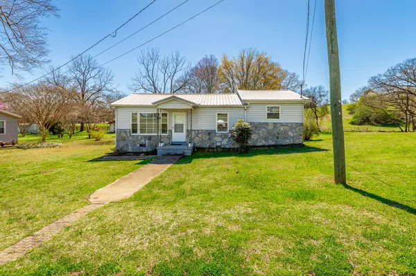 55 Rutledge ST, Chickamauga, GA 30707