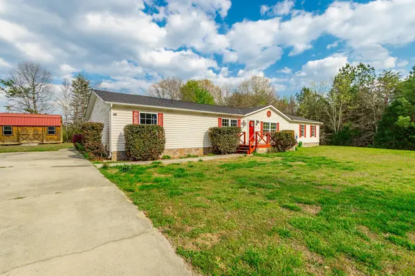 218 Edgewater DR, Chickamauga, GA 30707