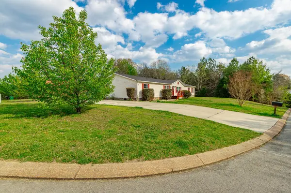 218 Edgewater DR, Chickamauga, GA 30707