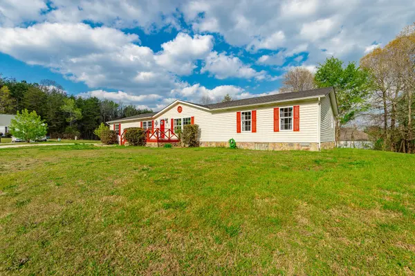 218 Edgewater DR, Chickamauga, GA 30707