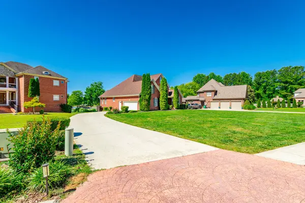 8543 Cavanaugh LN, Hixson, TN 37343