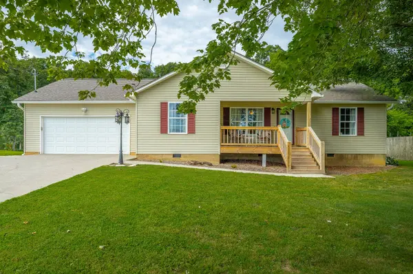 696 Taylor Broome RD, Chickamauga, GA 30707