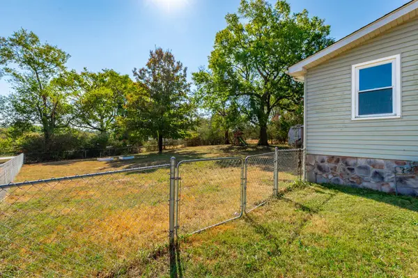 1300 Lee ST, Chickamauga, GA 30707