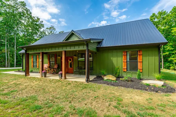 195 Stewart LN