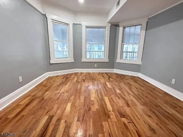 44 N 16Th St, East Orange City, NJ 07017