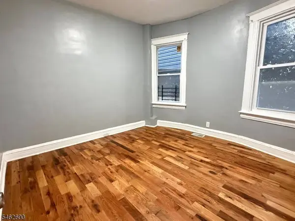 44 N 16Th St, East Orange City, NJ 07017