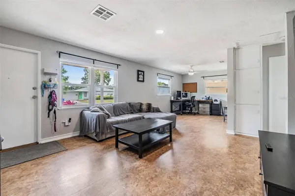 6816 13TH ST N, St Petersburg, FL 33702