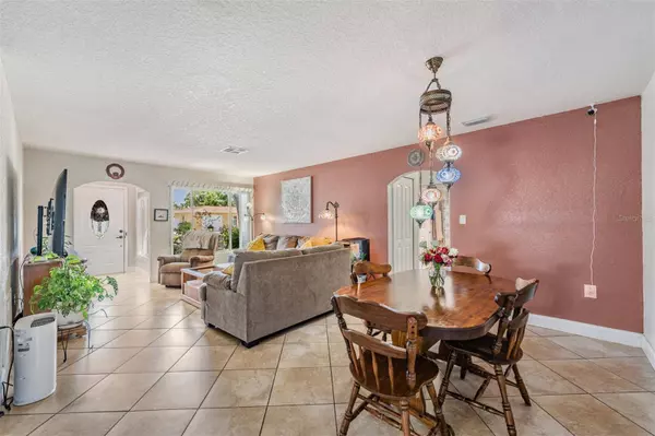 8206 PENWOOD DR, Port Richey, FL 34668