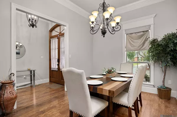 13267 Brookcrest Dr, Walker, LA 70785