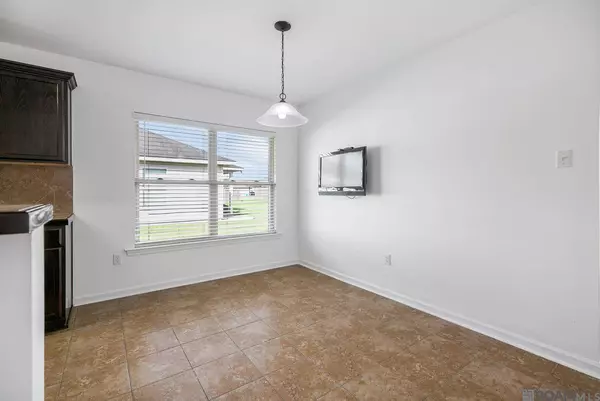 42456 Goldstone Ave, Prairieville, LA 70769