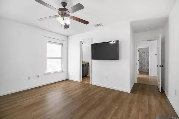 42456 Goldstone Ave, Prairieville, LA 70769