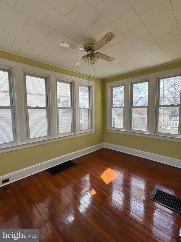 50 BROADSHIP RD, Dundalk, MD 21222