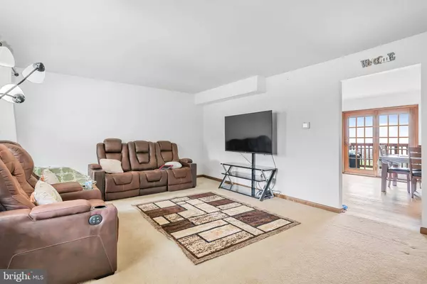 5129 PECAN DR, Fredericksburg, VA 22407