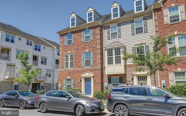 8200 N CHANNEL DR, Greenbelt, MD 20770