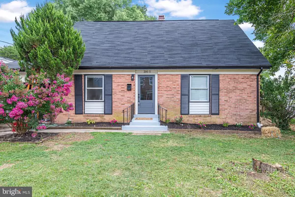 200 1/2 11TH ST, Laurel, MD 20707