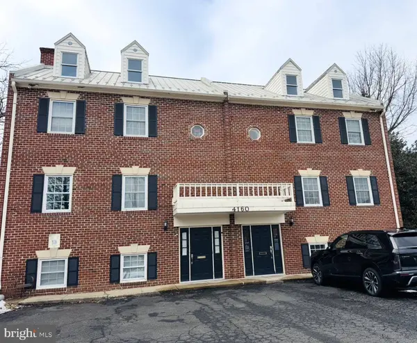 4160 CHAIN BRIDGE RD, Fairfax, VA 22030