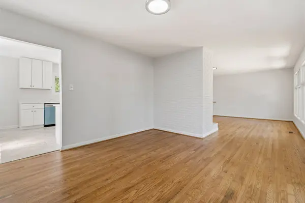 9610 WELLINGTON ST, Lanham, MD 20706