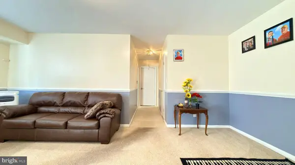 6441 RICHMOND HWY #203, Alexandria, VA 22306