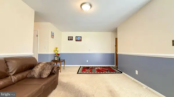 6441 RICHMOND HWY #203, Alexandria, VA 22306