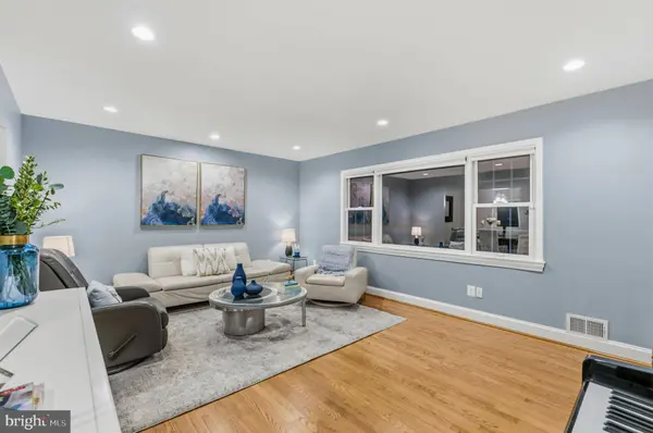 7204 RIGHTERS MILL RD, Derwood, MD 20855