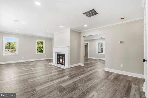 2608 HOLLY DR, Fort Washington, MD 20744