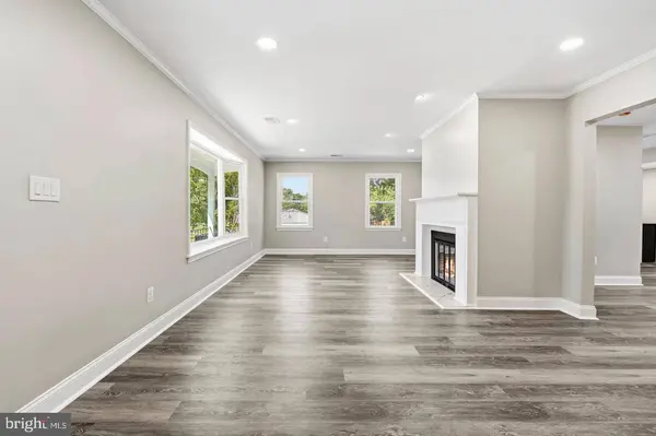 2608 HOLLY DR, Fort Washington, MD 20744