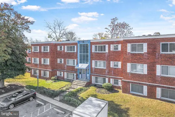 3823 HAMILTON ST #B-303, Hyattsville, MD 20781