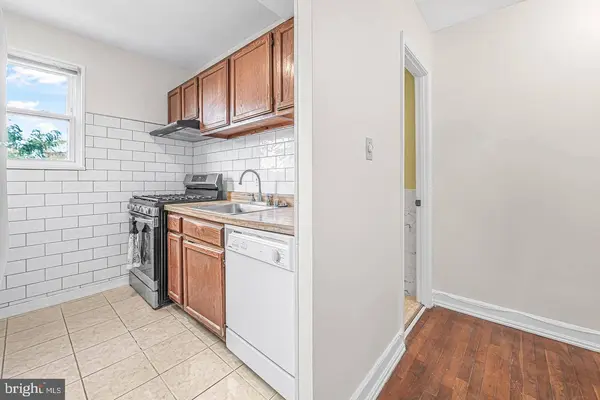 3823 HAMILTON ST #B-303, Hyattsville, MD 20781