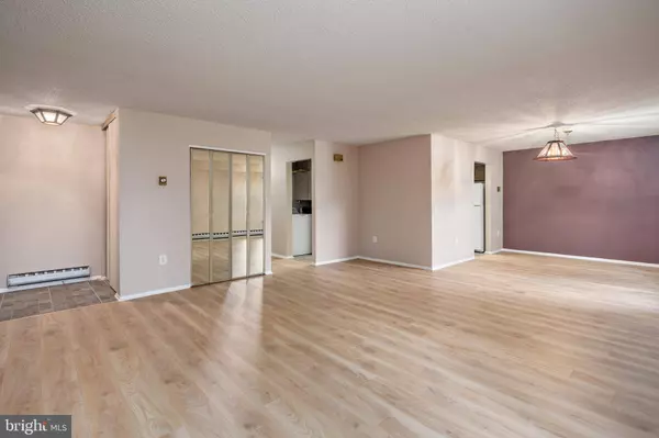 15301 WALLBROOK CT #48-1G, Silver Spring, MD 20906