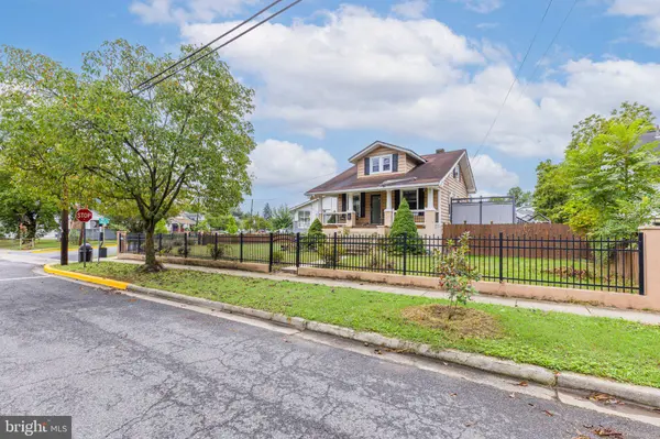 4007 BUNKER HILL RD, Brentwood, MD 20722