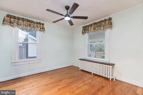 4007 BUNKER HILL RD, Brentwood, MD 20722