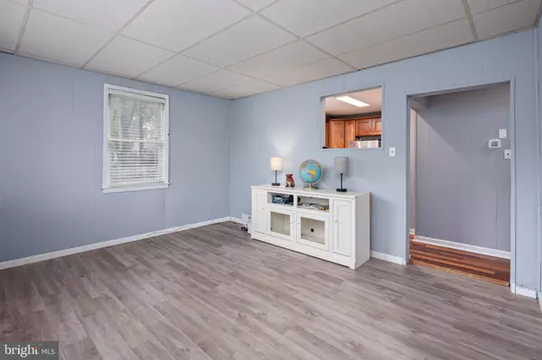 7795 CENTRAL AVE, Pasadena, MD 21122