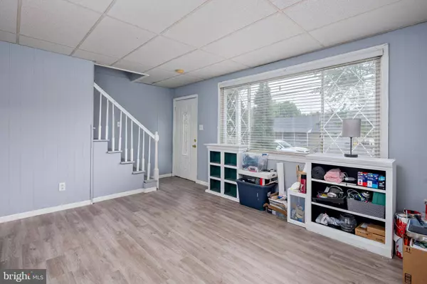 7795 CENTRAL AVE, Pasadena, MD 21122