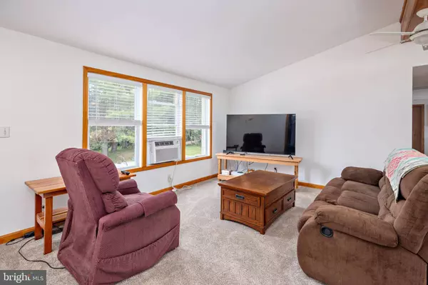 1045 DOYLE RD, Street, MD 21154