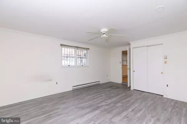 17 2ND AVE, Baltimore, MD 21225