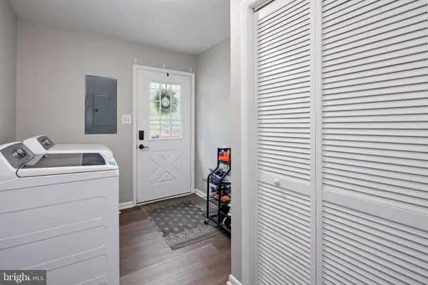 8092 TELEGRAPH RD, Severn, MD 21144