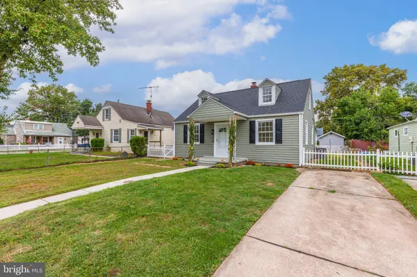 8202 LONGPOINT RD, Baltimore, MD 21222