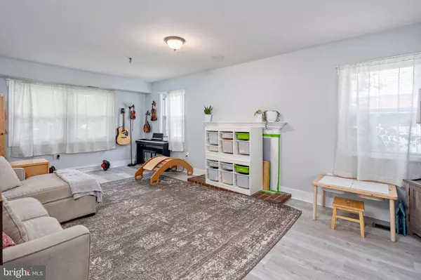 1794 ROCHESTER ST, Crofton, MD 21114