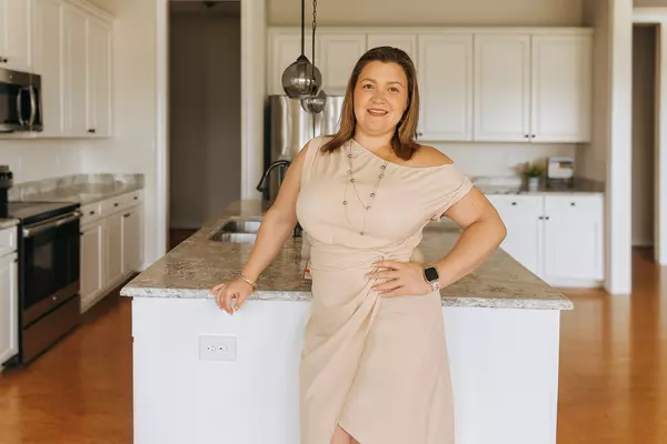 Real estate agent kitchen chesterfield va