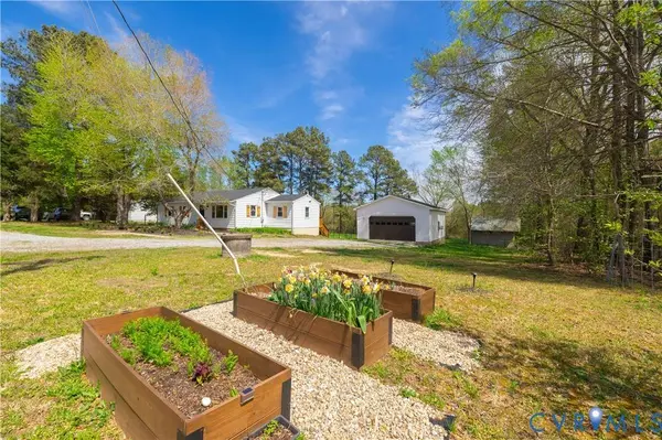 5521 Richmond RD, Amelia Courthouse, VA 23002