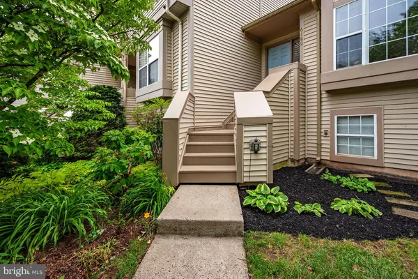 Centreville, VA 20120