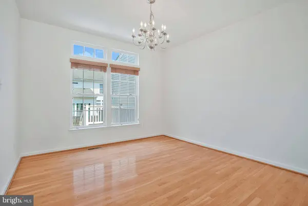 1706 SUNNINGDALE LN, Hanover, MD 21076