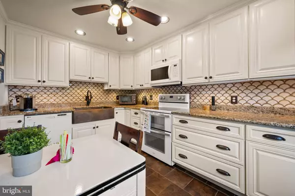 9 THEO LN, Towson, MD 21204