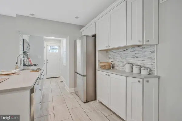 14 ADMIRAL BLVD, Dundalk, MD 21222