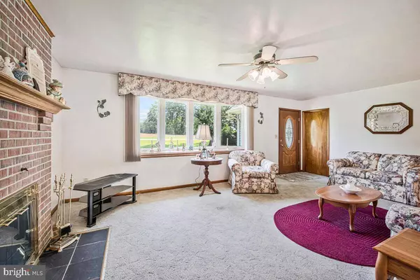 5921 EBENEZER RD, White Marsh, MD 21162